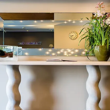 The Gate Hotel 4*
