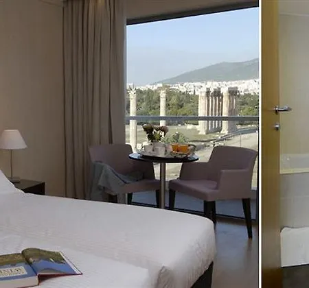 The Gate Hotel Atenas